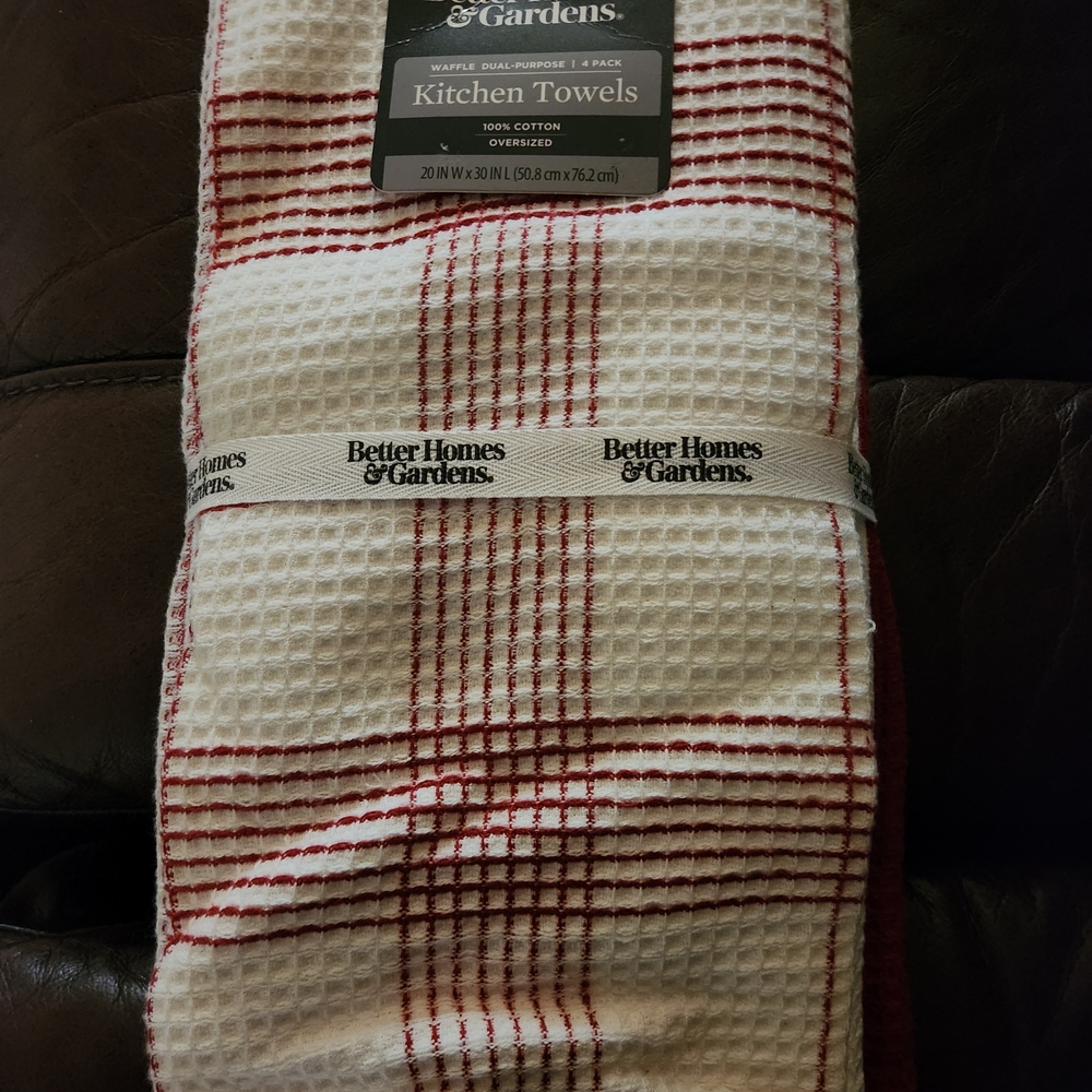 Better Homes And Gardens Red and White Kitchen Towels